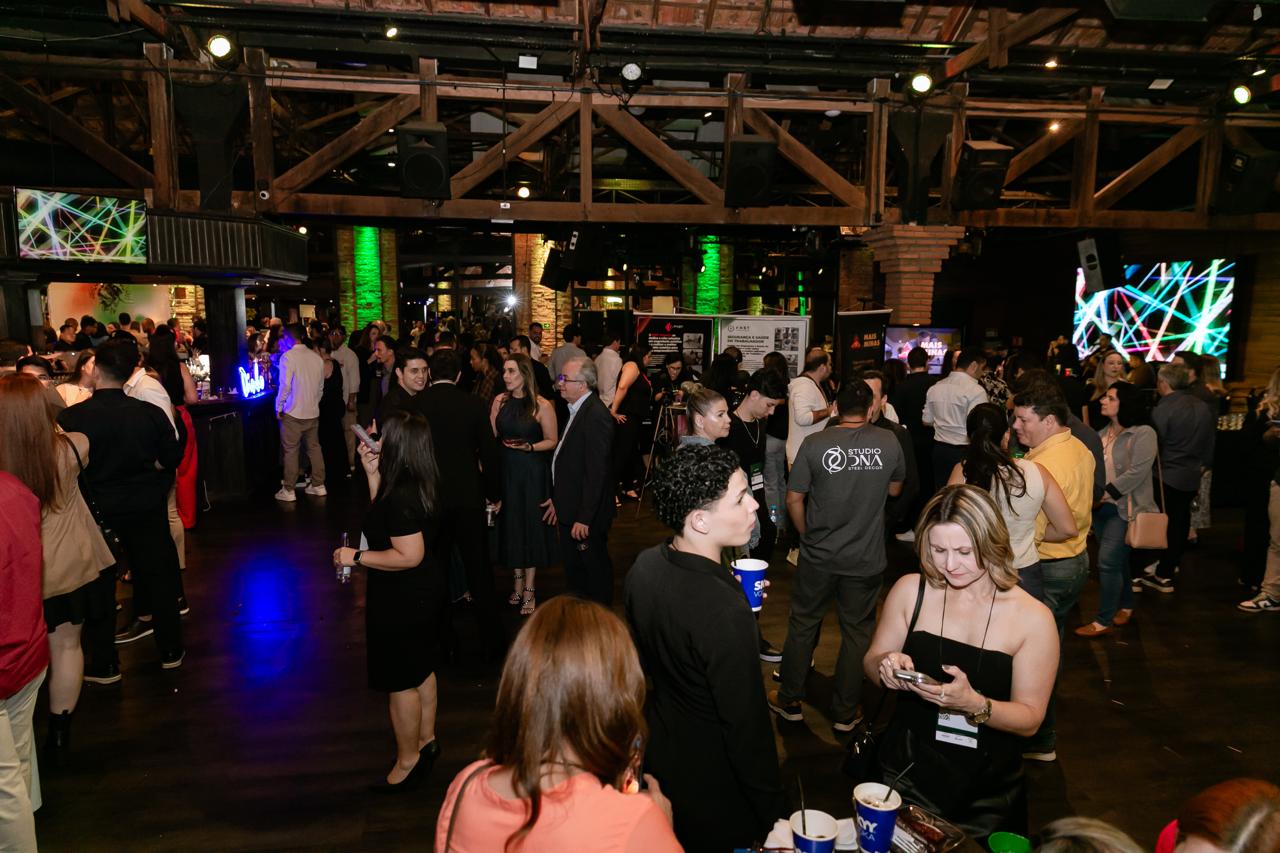 Networking e happy hour do evento